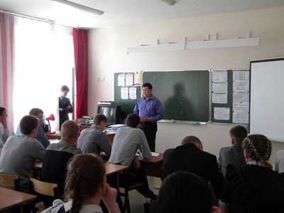 Лекции в Чойской средней общеобразовательной школе