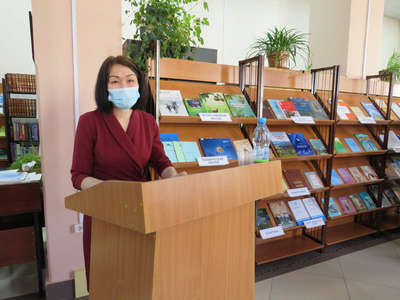 Научные сотрудники НИИ алтаистики им. С. С. Суразакова приняли участие в ежегодном фестивале «Книга Алтая»